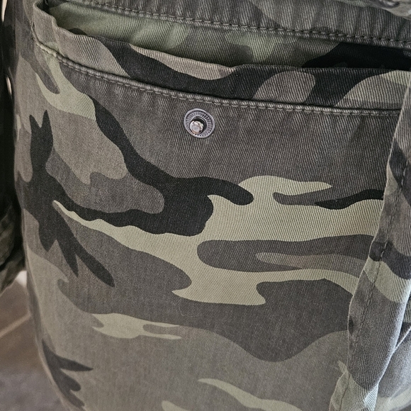 Forever 21 Camo Jacket Womens Small Green Cargo Drawstring Waist Snap Pockets - Picture 3 of 8